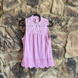 Lavender Sleeveless Lace Top